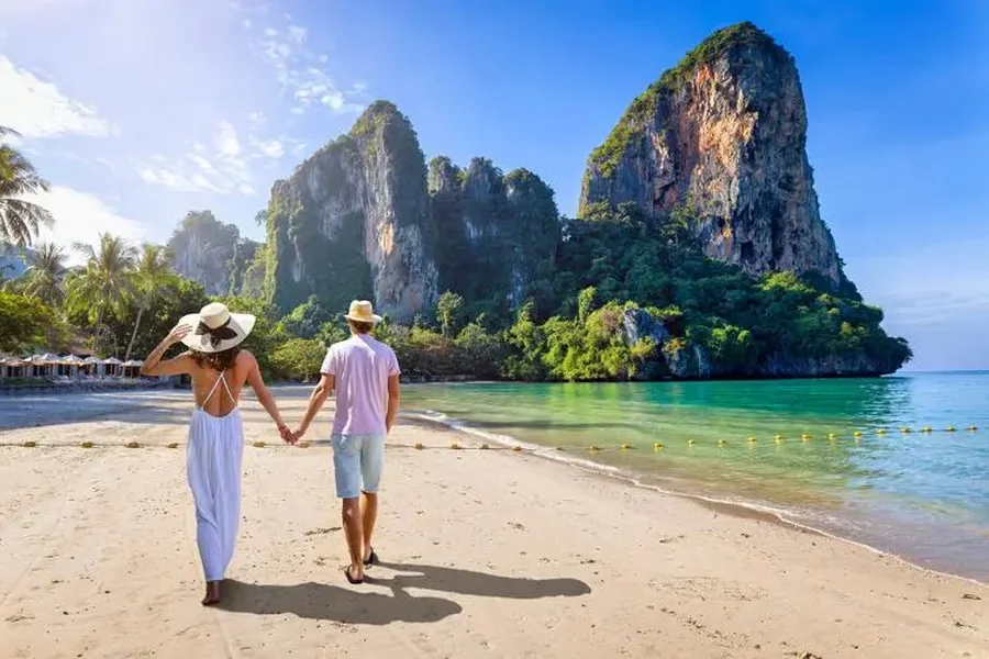 Best Tropical Honeymoon Destinations on a Budget Guide Best Tropical Honeymoon Destinations on a Budget Guide